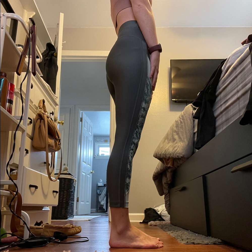 Compression Under Armour Legging - image 5